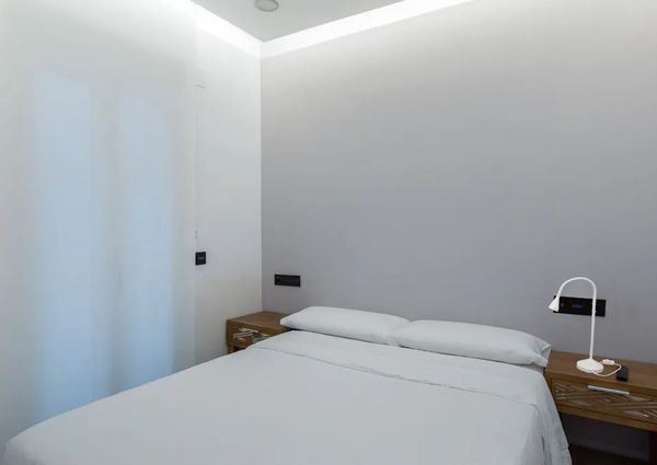 Calle de las Navas de Tolosa, Madrid, Community of Madrid 28013