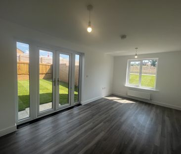 Burbage Way, Crewkerne - Photo 1