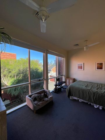Fitzroy - Photo 2