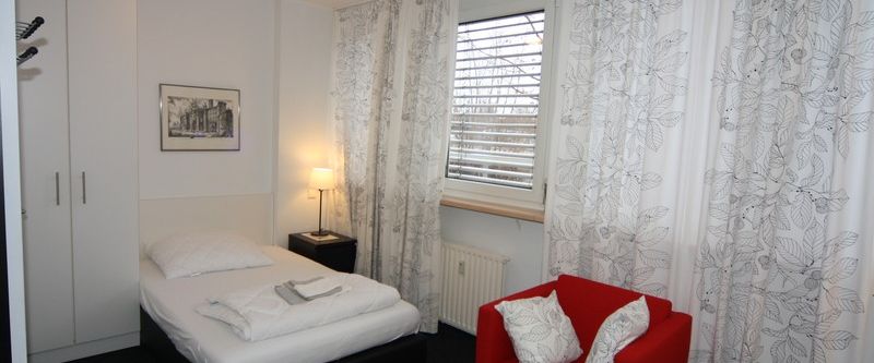 Apartment mit gehobener Komplettausstattung am Nürnberger Hafen - Foto 1