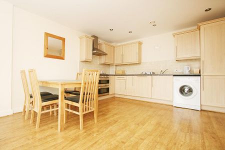 2 bedroom apartment to rent - Photo 5