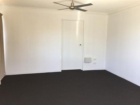 AMAZING VIEWS! UNIT ON THE STRAND! - Photo 4