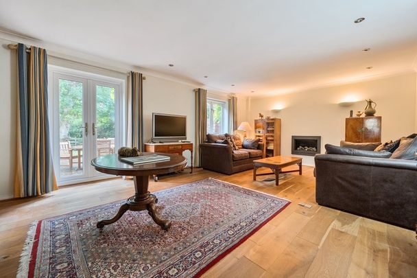 4 bedroom detached house to rent - Photo 1