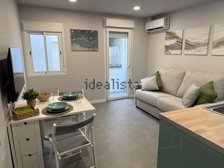 Alquiler de piso en Calle Hernán Cortés - Photo 2