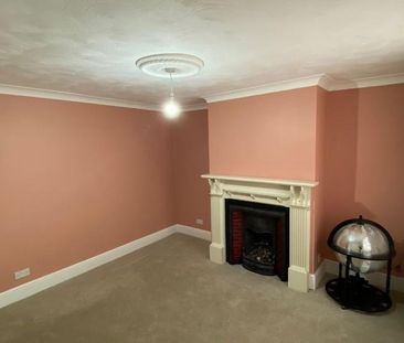 2 bedroom semi-detached house to rent - Photo 4