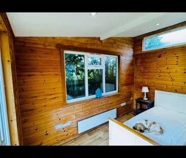 Studio Flat, Eridge Road, BN3 - Photo 1