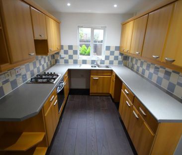 3 bedroom semi-detached house to rent - Photo 6