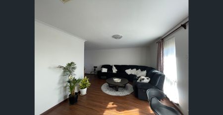 Family Home with a View - Photo 2