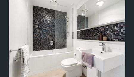 Convenient Low-Maintenance Living on Mt Alexander Rd - Photo 5