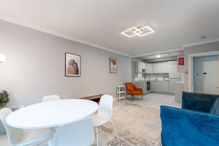 The Oaks, Herbert Park Lane, Ballsbridge, Dublin 4 - Photo 2