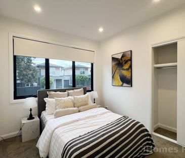 Brand New Four-Bedroom Townhome Living in Avondale Heights - Photo 4