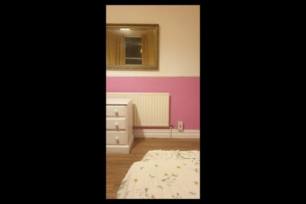 Bedsit, Ashmore Road, W9 - Photo 1