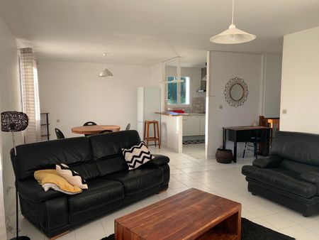 Location Appartement 3 pièces 85m² NIORT 79000 - Photo 2