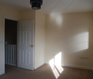 3 bedroom detached house to rent - Photo 4