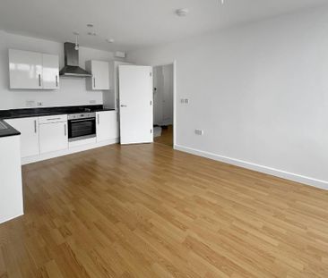 2 bedroom flat to rent - Photo 4