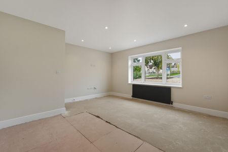 Stortford Road, CB11, Saffron Walden - Photo 2