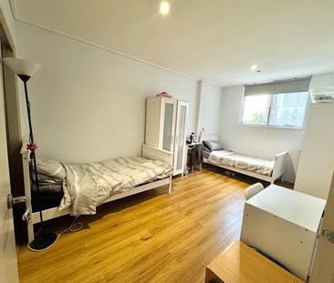 Melbourne CBD - Photo 3