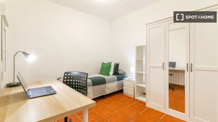 barcelona, Catalonia 08193 - Photo 5