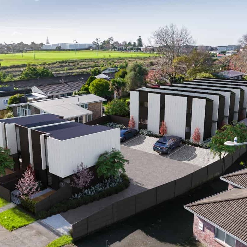 HENDERSON, 3 BEDROOMS - Photo 1