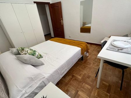 Calle de la Infanta Mercedes, Madrid, Community of Madrid 28020 - Photo 5