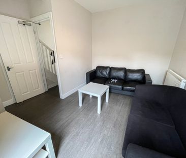Baxter Street, Brighton - LOVELY STUDENT PROPERTY Room 5 - Photo 1