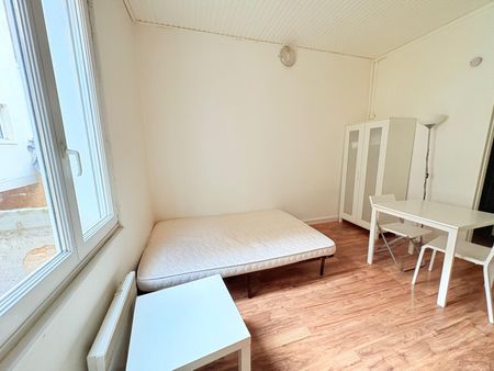 Location Appartement 1 pièce 22m² BORDEAUX 33800 - Photo 4