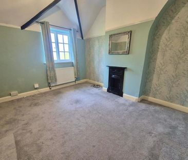 3 bedroom end of terrace house to rent - Photo 4