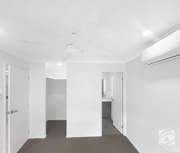 Four Bedroom Home Close to Schools, Shops & Beaches - Photo 2