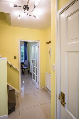 3 bedroom ground floor maisonette to rent - Photo 5