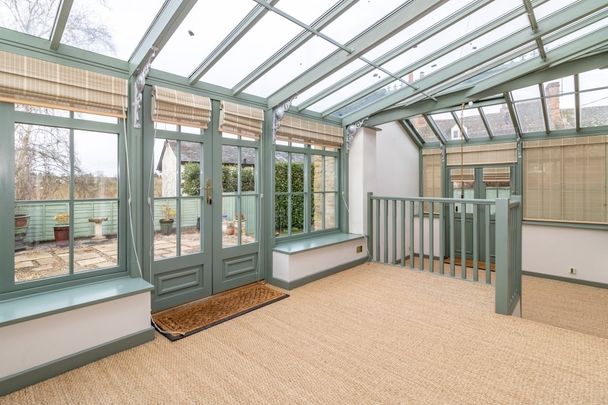 Harrisons Lane, Woodstock - Photo 1