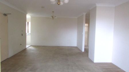 "SPACIOUS TWO BEDROOM UNIT WITH DOUBLE TANDEM GARAGE'' - Photo 3
