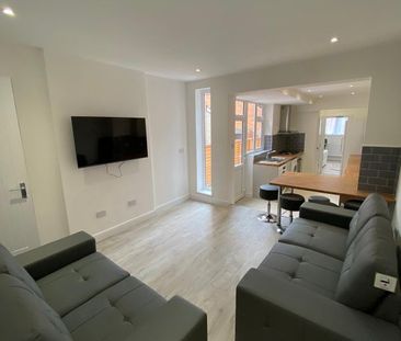 91 Storer Road - Brand New 5 BedLoughborough - Photo 4