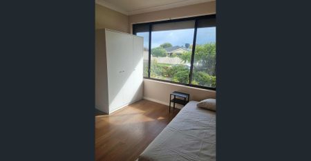 Private rooms in Seville Grove - Photo 3