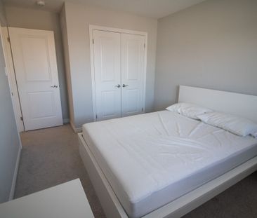 For Lease - 1866 Finley Crescent, London North, Ontario - Photo 4