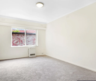 5 / 26 Byrne Avenue, Elwood - Photo 3