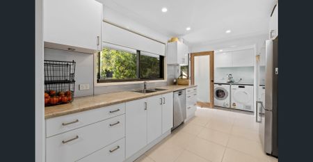 ENTERTAINER'S DELIGHT IN WHITES HILL RESERVE - Photo 2