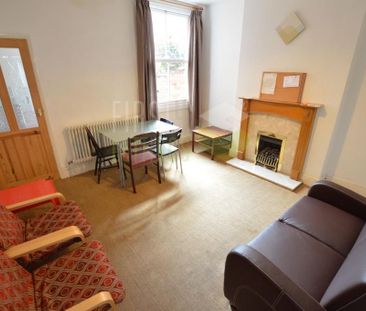 4 bedroom terraced house to rent - Photo 2