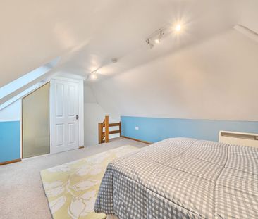 Hewshott Lane, Liphook, Hampshire, GU30 - Photo 1