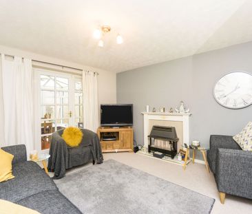 2 bedroom house to rent Hilbre Drive, Ellesmere Port, CH65 - Photo 1