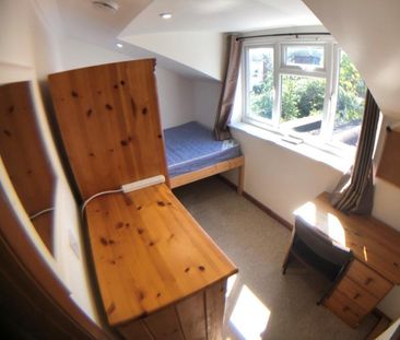 4 Bed Terraced House, Avenue Road, SO14 - Photo 4