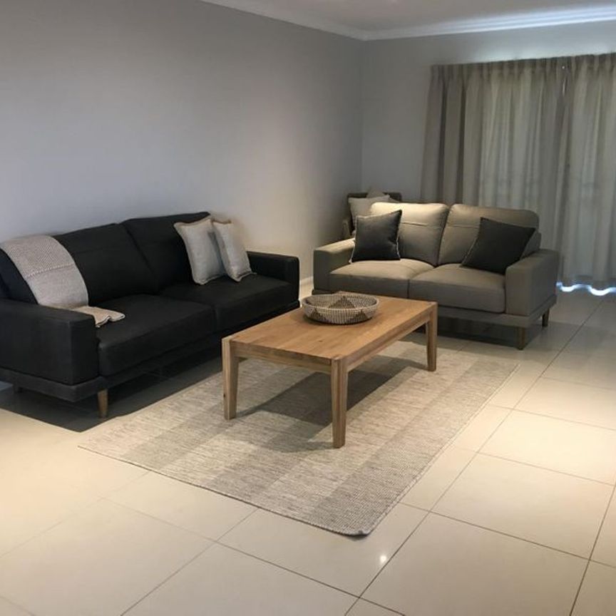 Tamworth Furnished Accommodation - Hillvue - Photo 1
