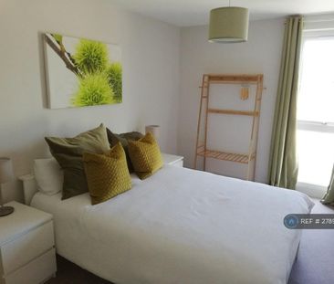 2 bedroom flat to rent - Photo 6