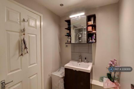 1 bedroom maisonette to rent - Photo 3