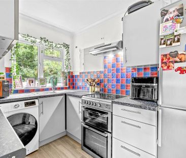 2 bedroom maisonette to rent - Photo 2