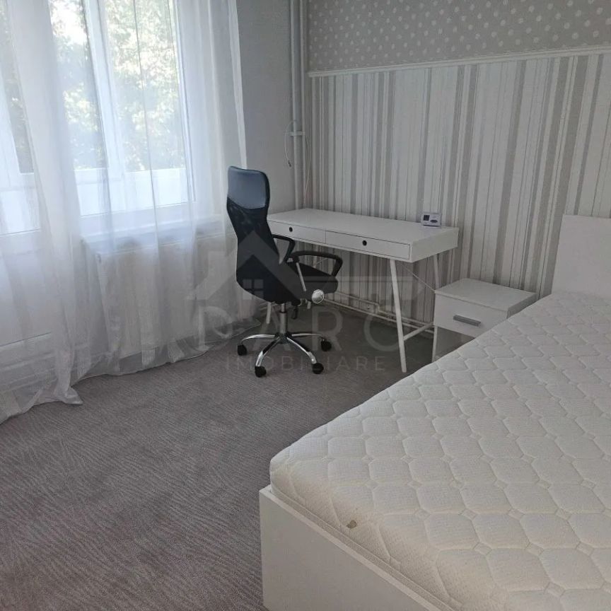 Imobiliare inchiriere apartament 3 camere - Photo 1