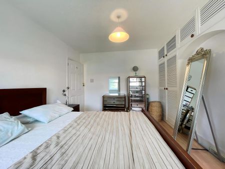 3 bedroom end of terrace house to rent - Photo 2