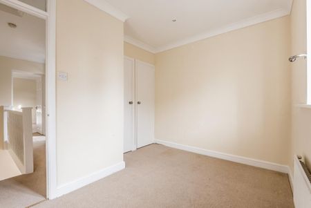 2 bedroom maisonette to rent - Photo 3