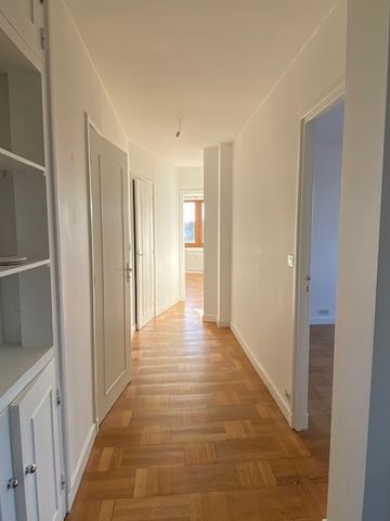 Location Appartement 4 pièces 90m² LAMBERSART 59130 - Photo 3