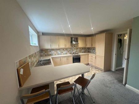 The Plantations, Low Moor, BD12 - Photo 5