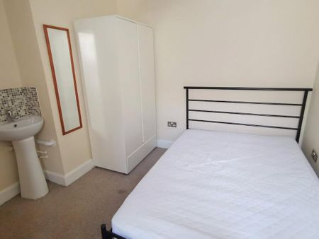 5 bedroom terraced house to rent - Photo 5